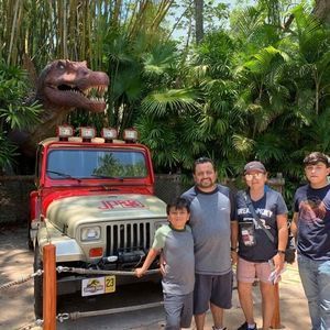 Meet your Posher, Emilio